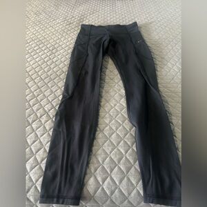 Lululemon 7/8 workout pants.  Size 6. Navy.